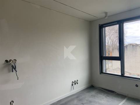 Apartamento T2  junto ao Jardim de Arca d’Água