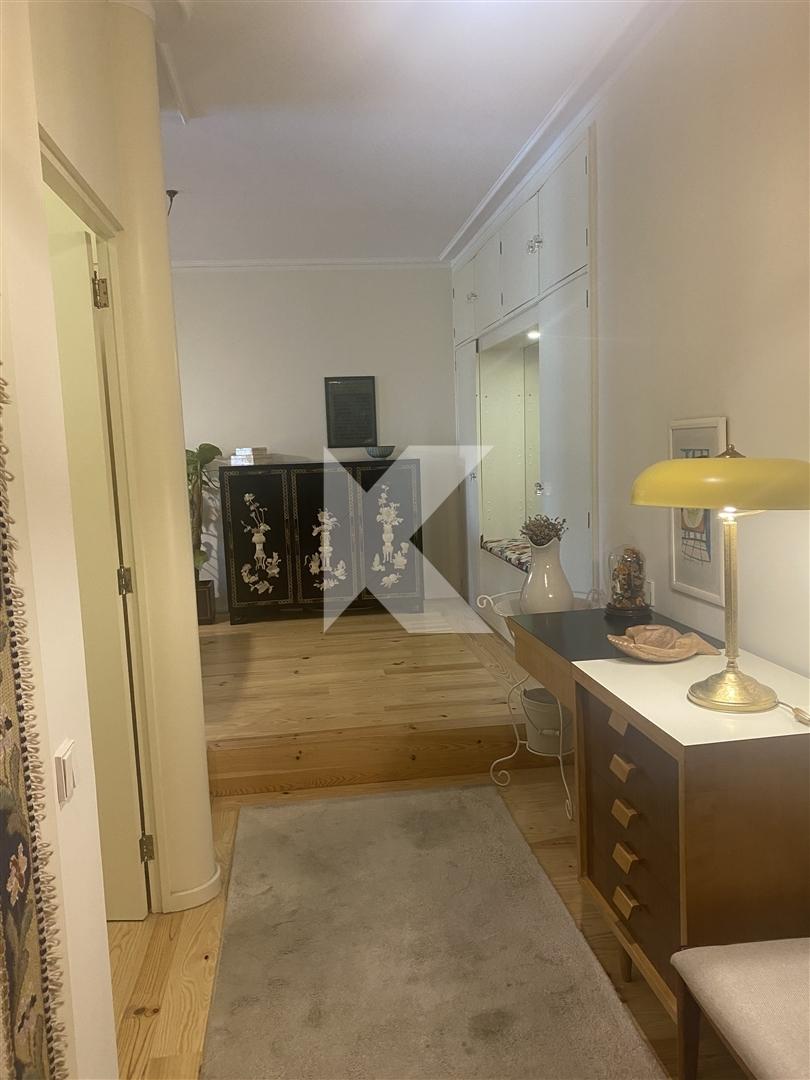 T1 Amplo com Suite e 2 Varandas na Rua Santos Pousada – Porto