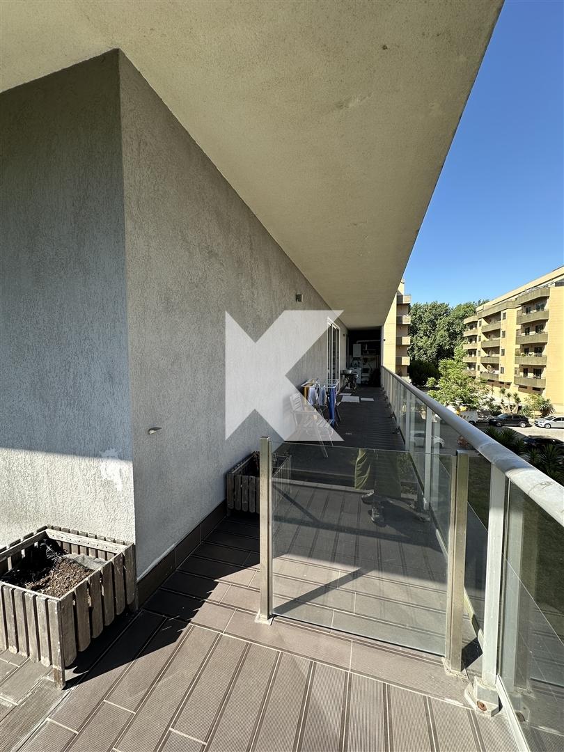 Apartamento T2 com garagem na Prelada