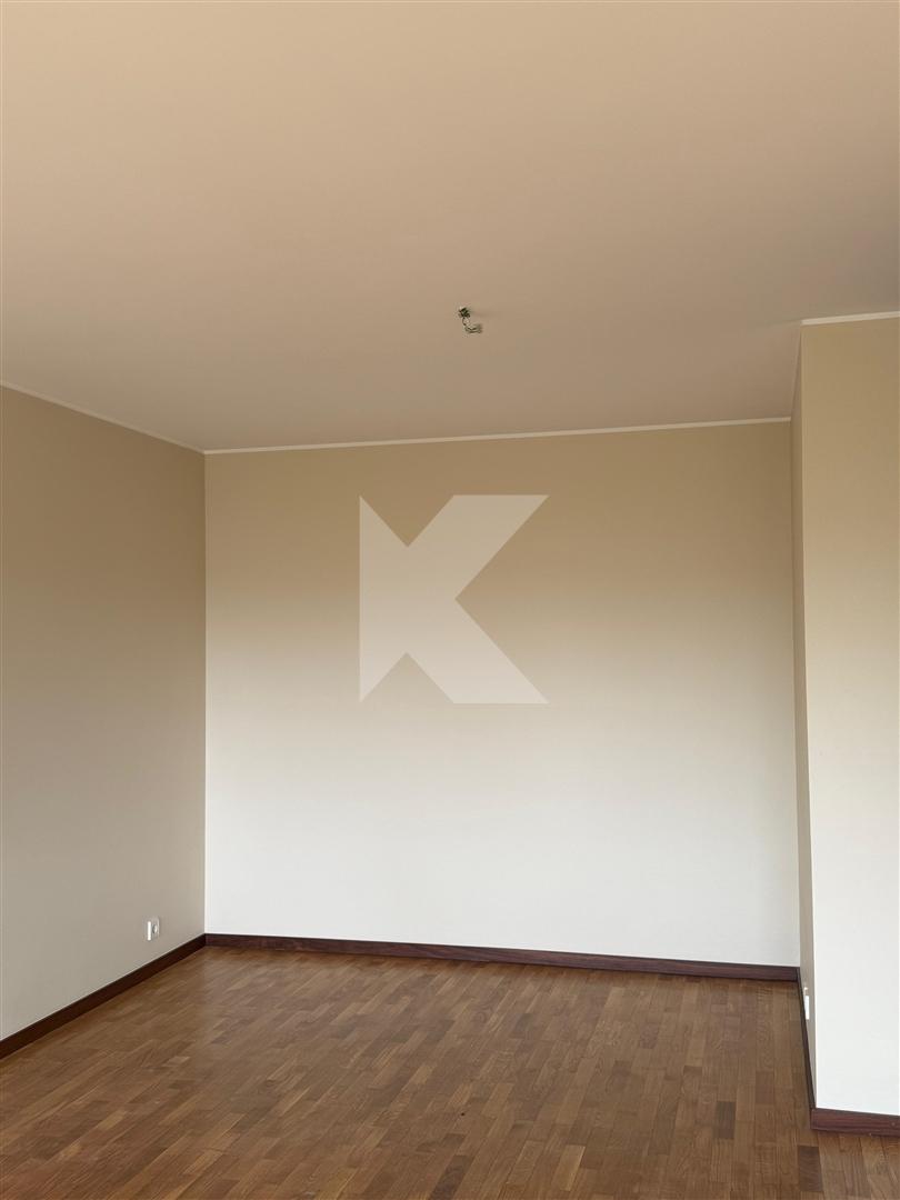 Apartamento T1 com garagem em Matosinhos Sul