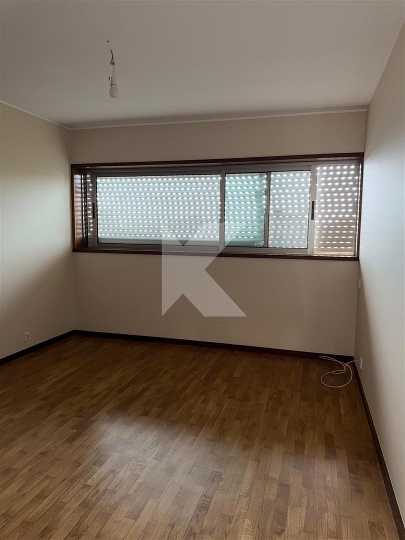 Apartamento T1 com garagem em Matosinhos Sul