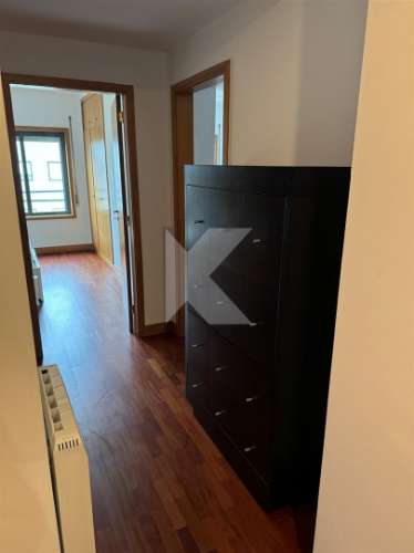 Excelente Apartamento T2 no Campo Alegre - com garagem