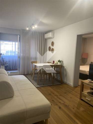 T1 na Rua 5 de Outubro- Casa da Musica