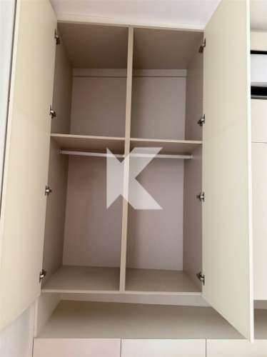 T0 Remodelado com Varanda na Baixa do Porto – Rua do Bonjardim