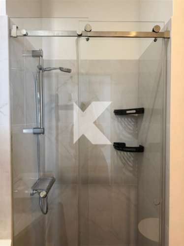 T0 Remodelado com Varanda na Baixa do Porto – Rua do Bonjardim