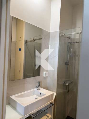 T0 Remodelado com Varanda na Baixa do Porto – Rua do Bonjardim