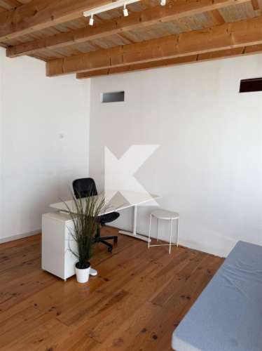 Loja nova com Jardim no Centro do Porto – Ideal para Comércio ou Restauração