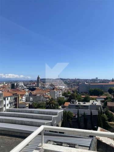 T1 mobilado - Vista Fantástica no Centro da Cidade