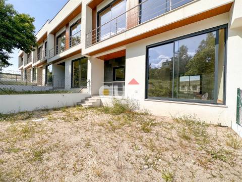 Moradia em Banda T3 Venda em Travanca,Amarante