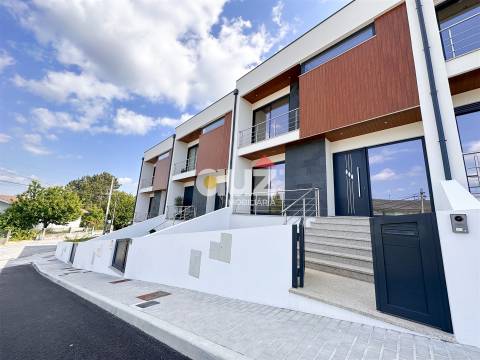 Moradia em Banda T3 Venda em Travanca,Amarante