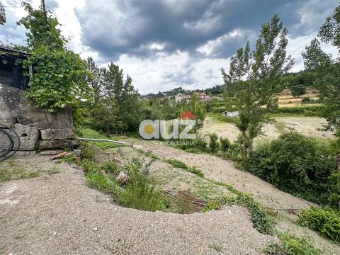Moradia para Restaurar T3 Venda em Padronelo,Amarante