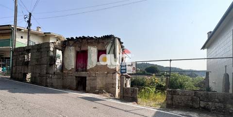 Moradia para Restaurar T3 Venda em Padronelo,Amarante