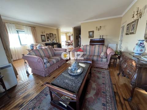 Apartamento T5 Venda em Amarante (São Gonçalo), Madalena, Cepelos e Gatão,Amarante