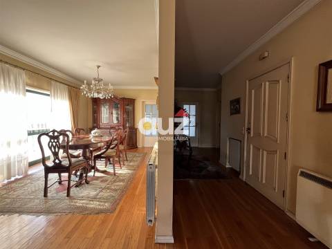 Apartamento T5 Venda em Amarante (São Gonçalo), Madalena, Cepelos e Gatão,Amarante