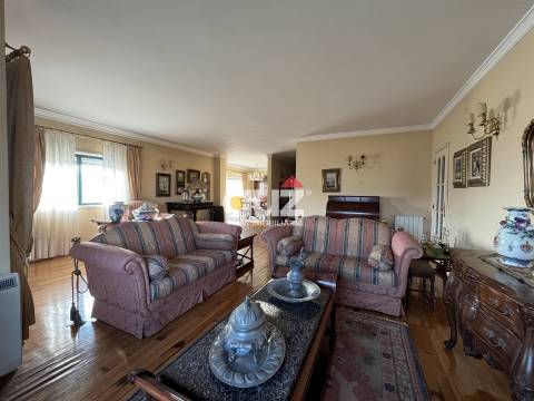 Apartamento T5 Venda em Amarante (São Gonçalo), Madalena, Cepelos e Gatão,Amarante