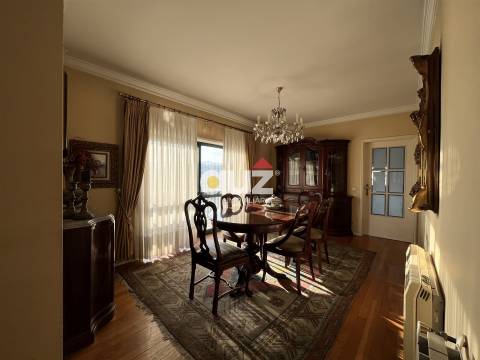 Apartamento T5 Venda em Amarante (São Gonçalo), Madalena, Cepelos e Gatão,Amarante