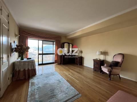 Apartamento T5 Venda em Amarante (São Gonçalo), Madalena, Cepelos e Gatão,Amarante