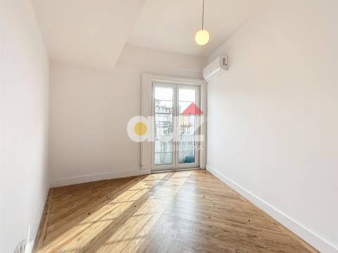 Apartamento T6 Venda em Cedofeita, Santo Ildefonso, Sé, Miragaia, São Nicolau e Vitória,Porto