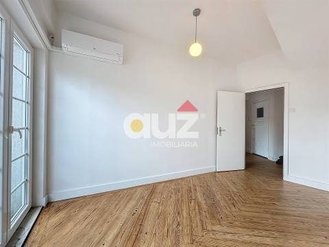 Apartamento T6 Venda em Cedofeita, Santo Ildefonso, Sé, Miragaia, São Nicolau e Vitória,Porto