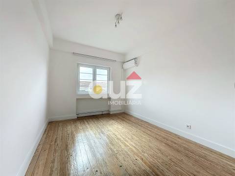 Apartamento T6 Venda em Cedofeita, Santo Ildefonso, Sé, Miragaia, São Nicolau e Vitória,Porto