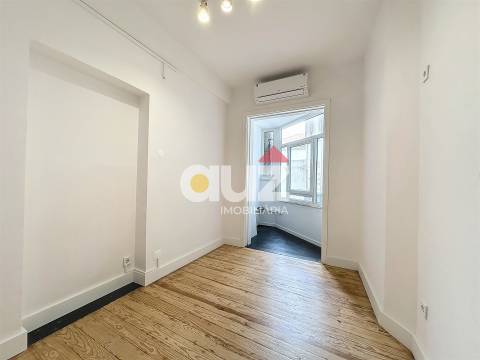 Apartamento T6 Venda em Cedofeita, Santo Ildefonso, Sé, Miragaia, São Nicolau e Vitória,Porto