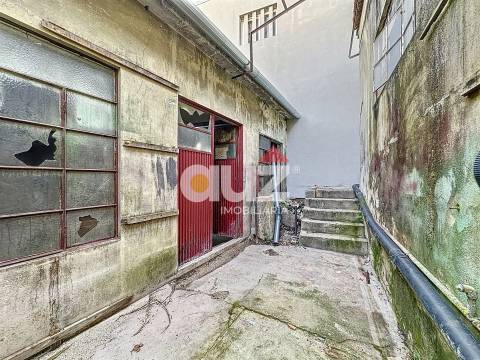 Armazém  Venda em Rio Tinto,Gondomar