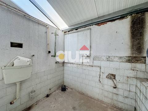 Armazém  Venda em Rio Tinto,Gondomar