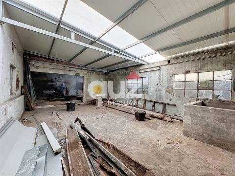 Armazém  Venda em Rio Tinto,Gondomar