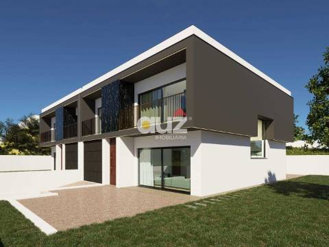 Moradia Geminada T3 Venda em Lomba,Amarante