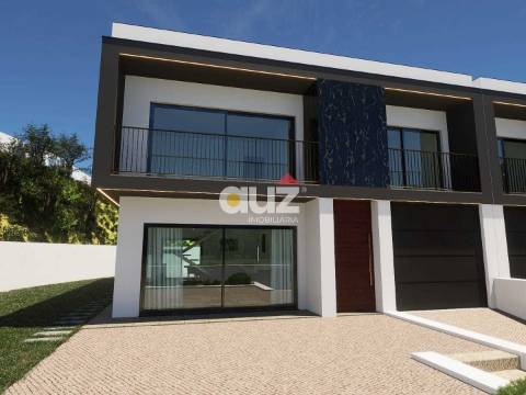 Moradia Geminada T3 Venda em Lomba,Amarante