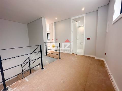 Moradia Geminada T3 Venda em Amarante (São Gonçalo), Madalena, Cepelos e Gatão,Amarante