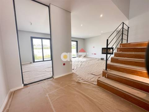 Moradia Geminada T3 Venda em Amarante (São Gonçalo), Madalena, Cepelos e Gatão,Amarante