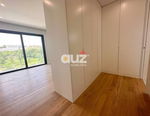 Moradia Geminada T3 Venda em Amarante (São Gonçalo), Madalena, Cepelos e Gatão,Amarante