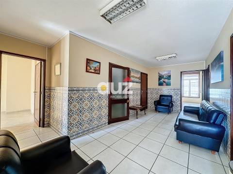 Escritório T9 Venda em Amarante (São Gonçalo), Madalena, Cepelos e Gatão,Amarante