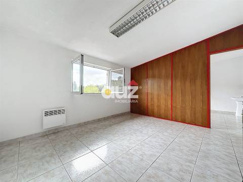 Escritório T9 Venda em Amarante (São Gonçalo), Madalena, Cepelos e Gatão,Amarante