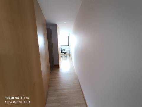 Apartamento T0+1 Arrendamento em Glória e Vera Cruz,Aveiro