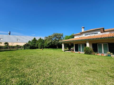 Moradia Isolada T5 Venda em Oliveirinha,Aveiro