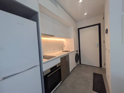 Apartamento T0 Arrendamento em Glória e Vera Cruz,Aveiro