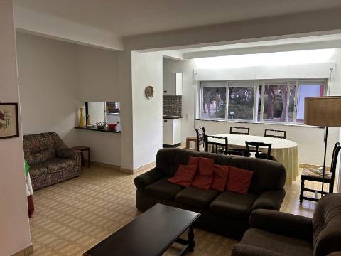 Apartamento T2 Venda em Quarteira,Loulé