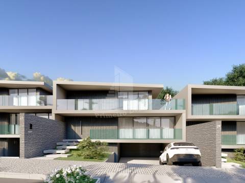 Moradia de Gaveto | Zona Nobre de Braga