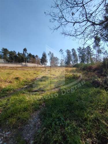 Terreno para construção próximo do Pingo Doce, Vila Verde