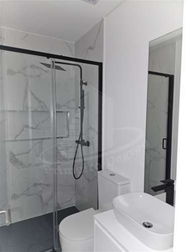 Moradia em banda em Santa Lucrécia