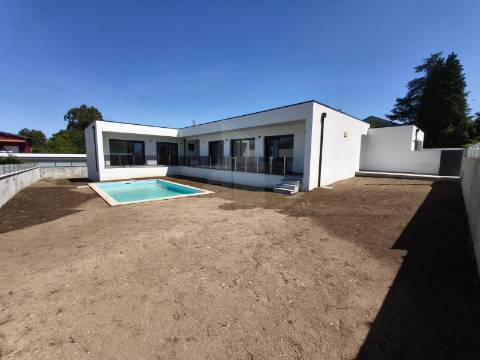 T3 + 1 (3 suítes) para entrada imediata