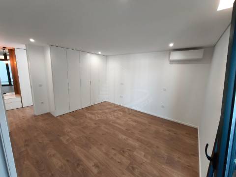 T3 + 1 (3 suítes) para entrada imediata