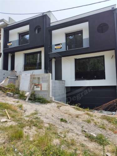 Gaveto em fase avançada de construção