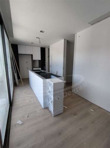 Gaveto em fase avançada de construção