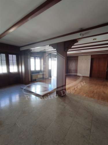 Prédio em pleno Centro da Cidade