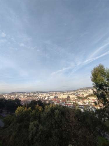 Moradia de Gaveto, lote com 600 m2