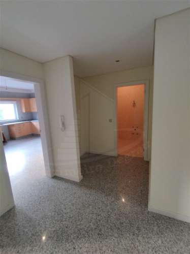 Moradia de Gaveto, lote com 600 m2