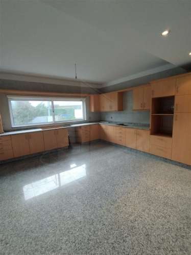 Moradia de Gaveto, lote com 600 m2